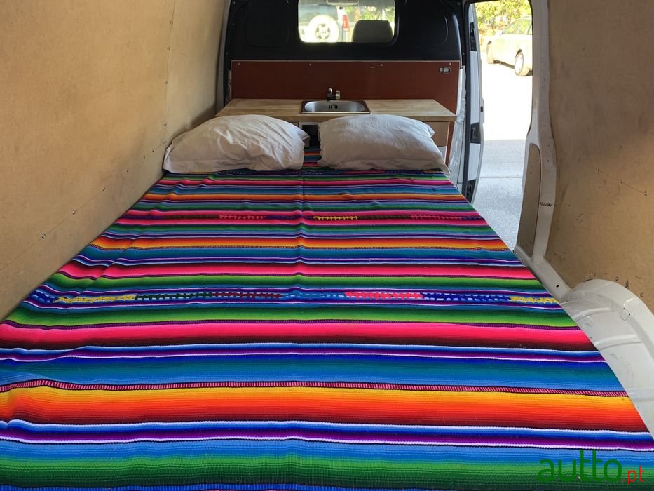 2011' Volkswagen T5 photo #5