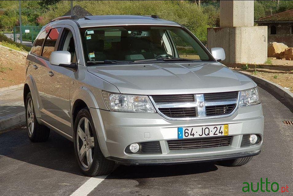 2010' Dodge Journey 2.0 Crd R/T photo #2