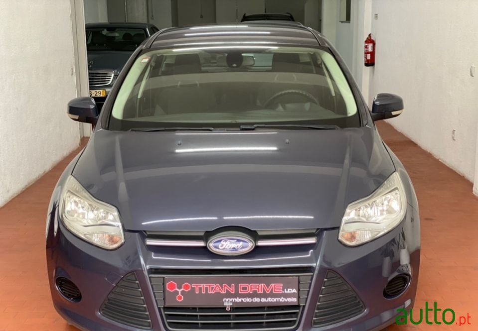 2014' Ford Focus Sw photo #3