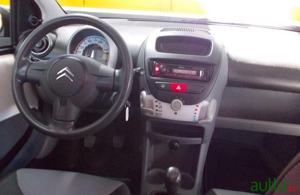 2012' Citroen C1 1.0 X photo #3