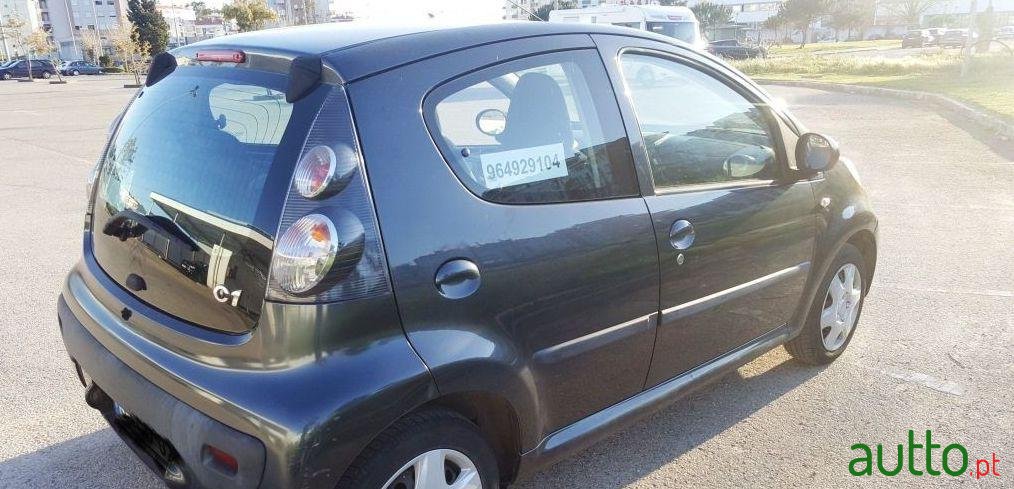 2006' Citroen C1 1.0 photo #2
