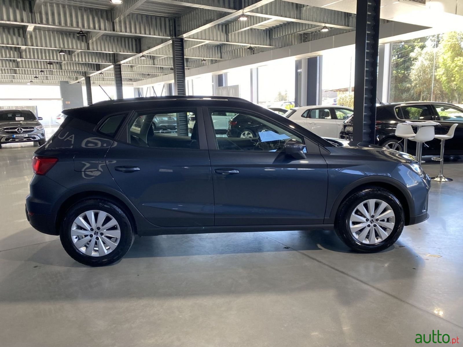 2023' SEAT Arona photo #5