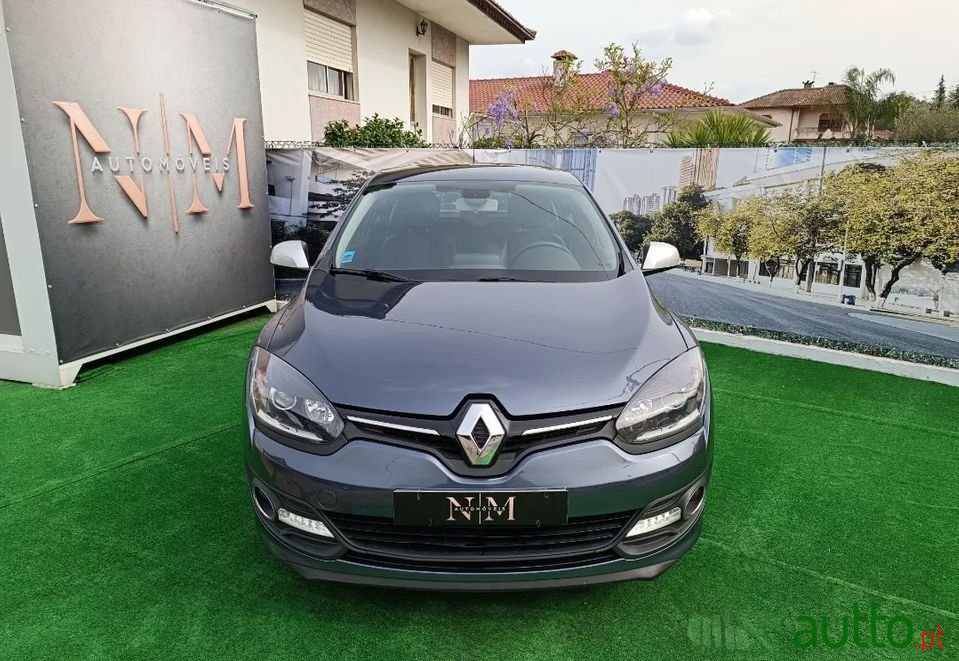 2015' Renault Megane photo #2