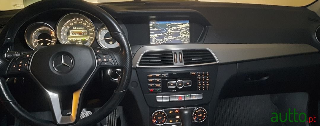 2012' Mercedes-Benz C-220 photo #6