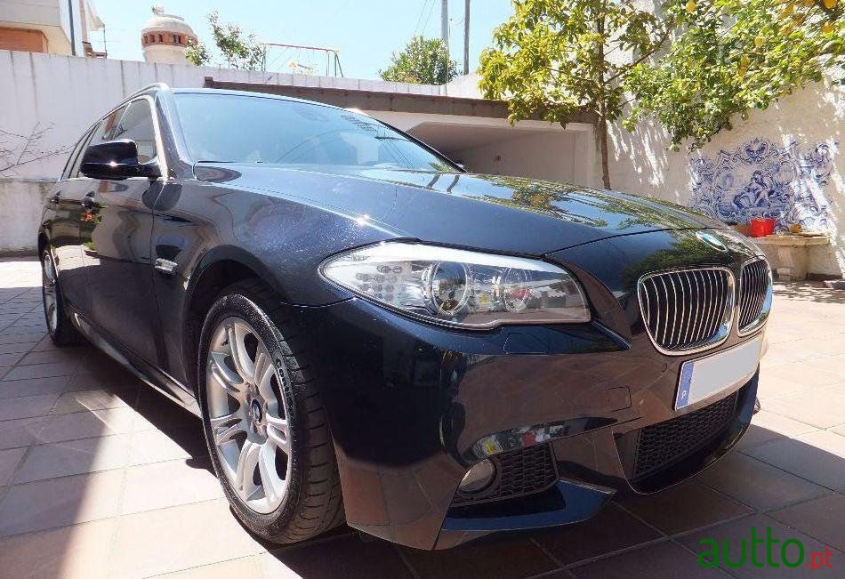 2011' BMW 535 Pack M photo #1