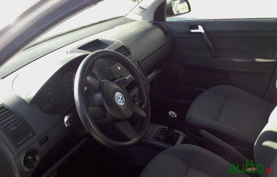 2002' Volkswagen Polo 1.2 photo #3