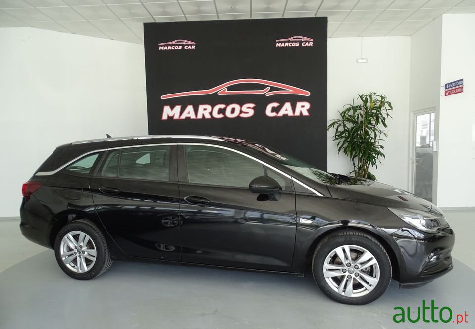 2016' Opel Astra Sports Tourer photo #5