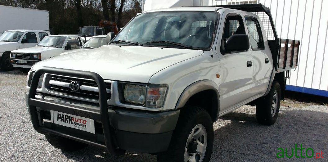 1999' Toyota Hilux 2.4Td 4X4 photo #2