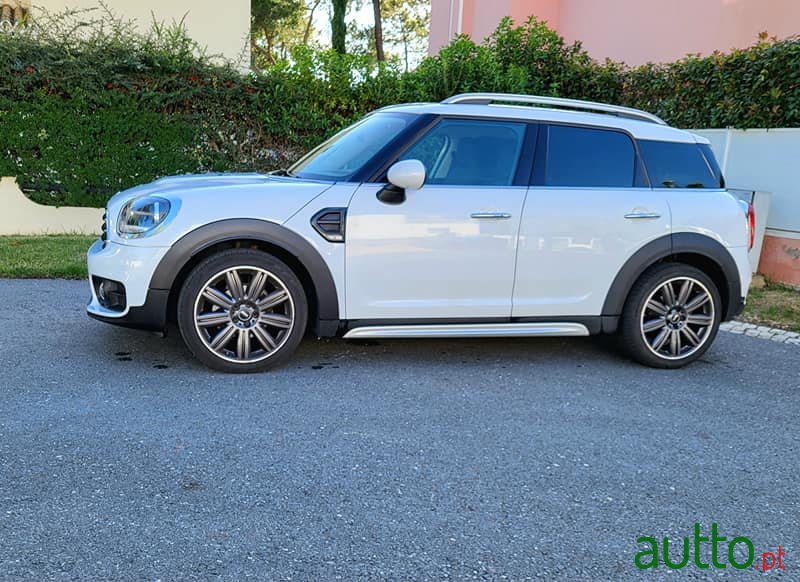 2017' MINI Countryman photo #3