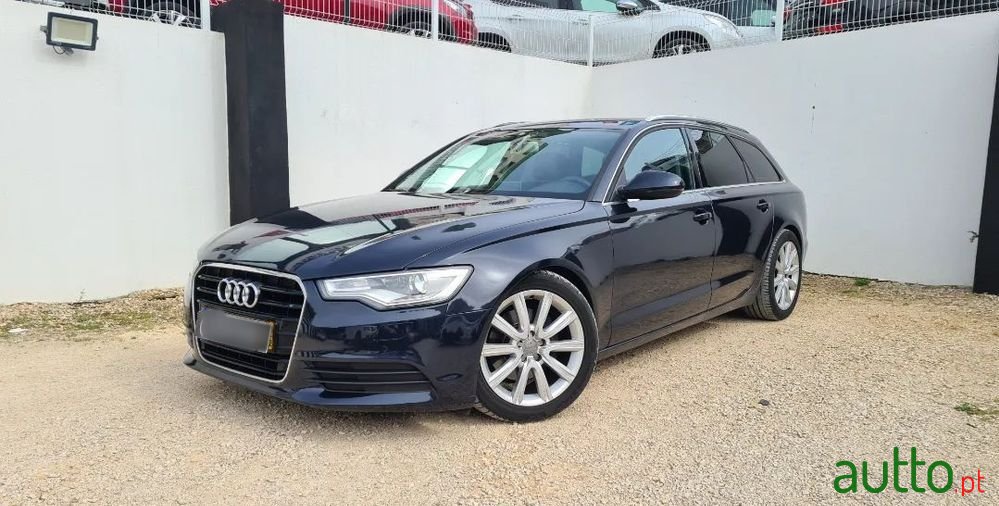 2011' Audi A6 Avant photo #1