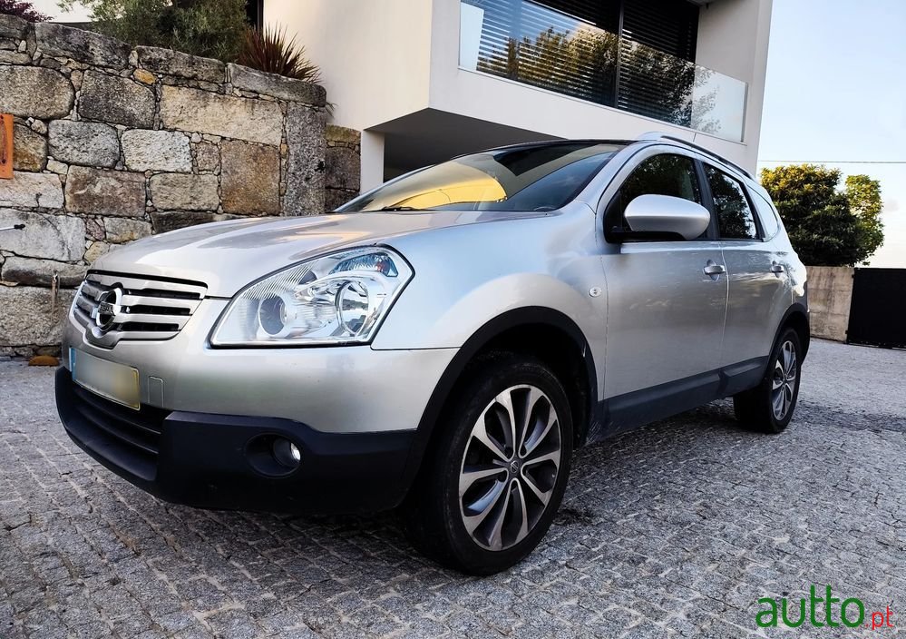 2010' Nissan Qashqai photo #1