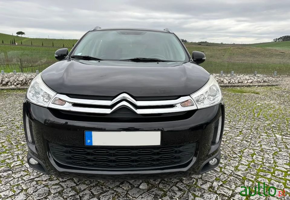 2016' Citroen C4 Aircross photo #4
