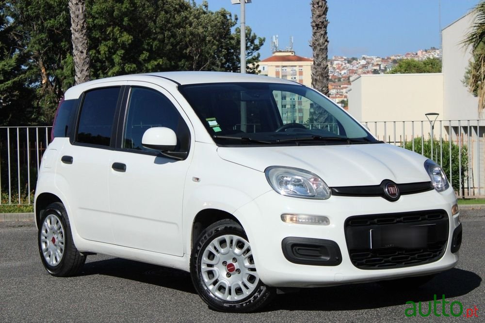2019' Fiat Panda photo #1