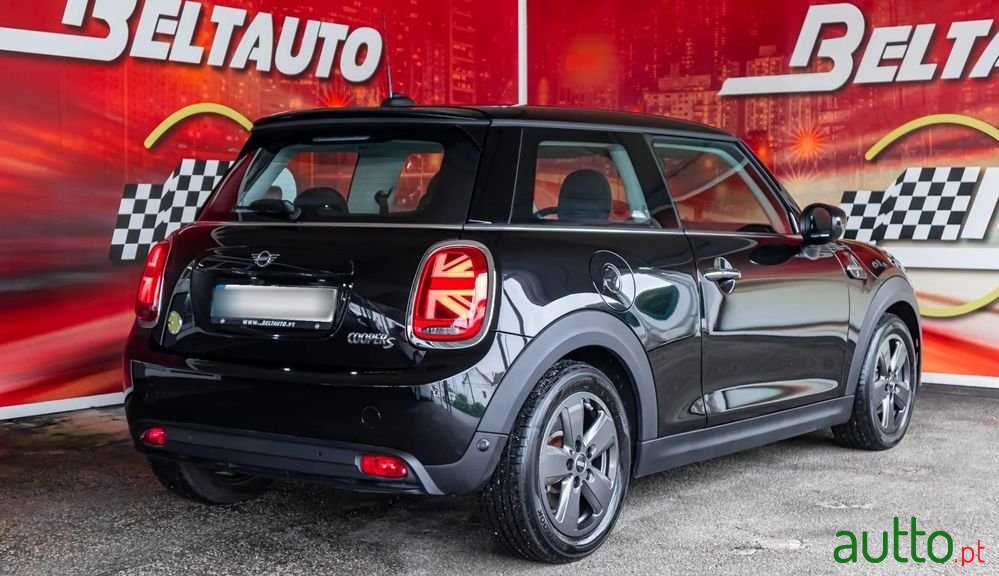 2022' MINI Cooper Se 3 Portas photo #4