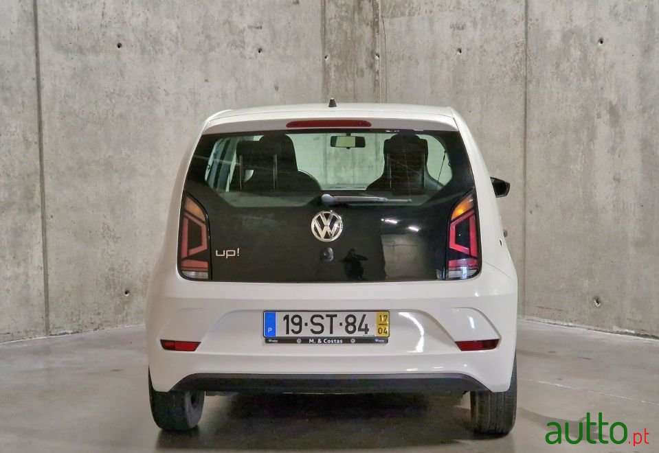 2017' Volkswagen Up photo #5