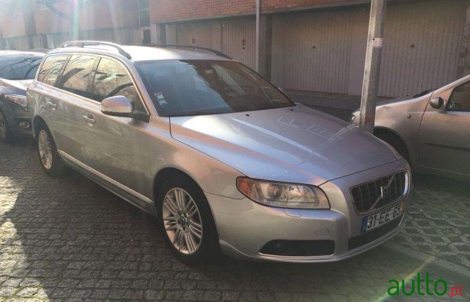 2007' Volvo V70 D5 Nível 3 photo #1
