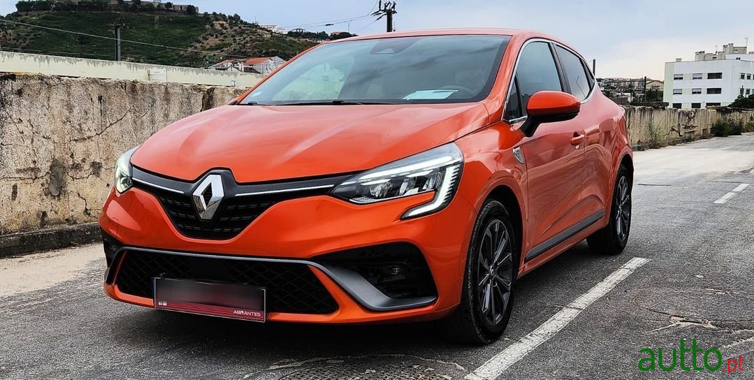 2019' Renault Clio photo #1