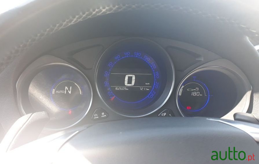 2012' Citroen C4 photo #1