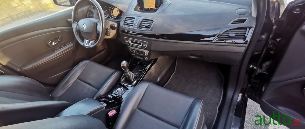 2013' Renault Megane Sport Tourer photo #6