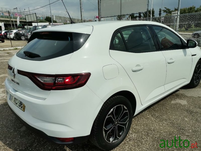 2016' Renault Megane photo #4