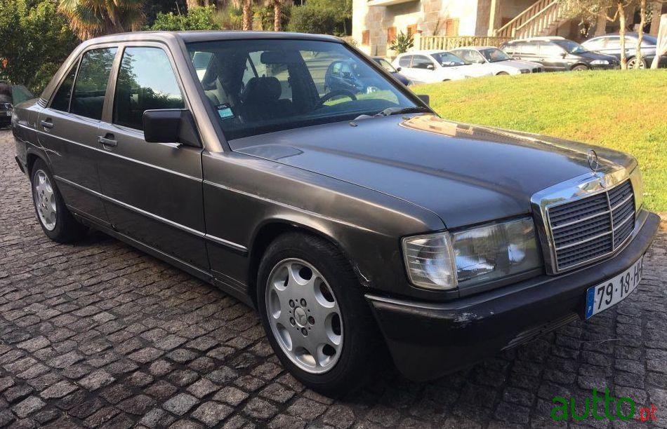 1985' Mercedes-Benz 190 D photo #3