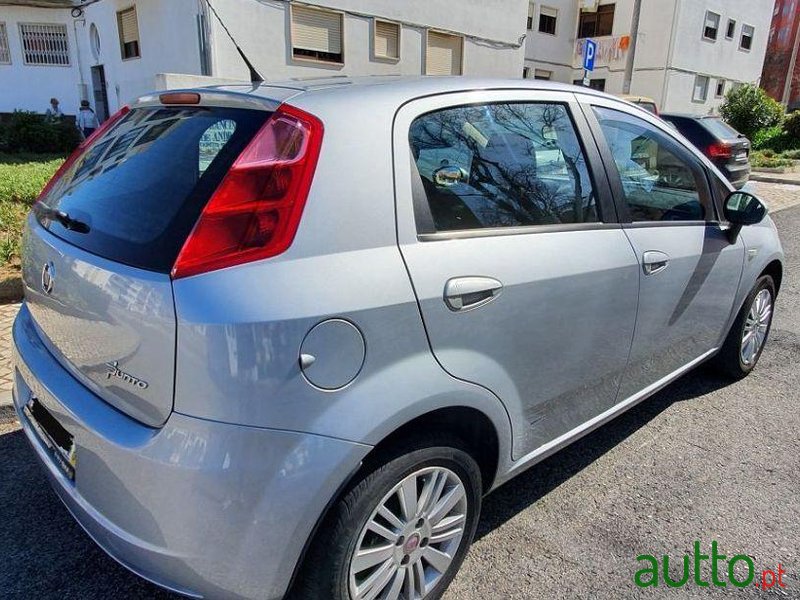 2008' Fiat Grande Punto photo #4