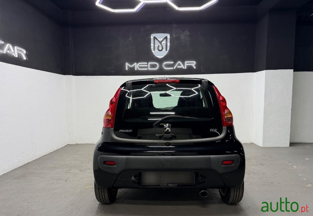 2010' Peugeot 107 1.0 Urban Style photo #5
