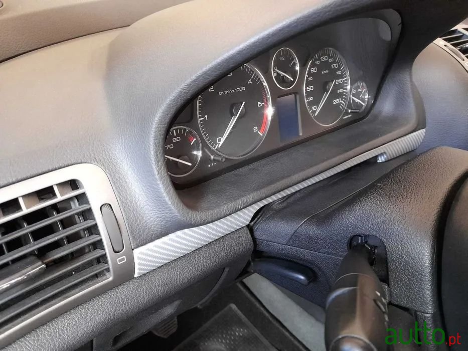 2005' Peugeot 407 Sw photo #2