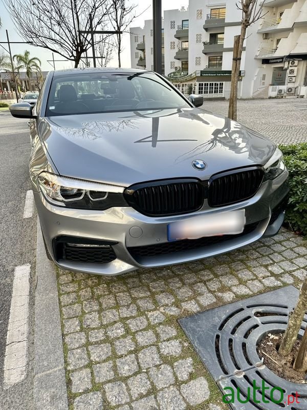 2017' BMW 530 photo #5