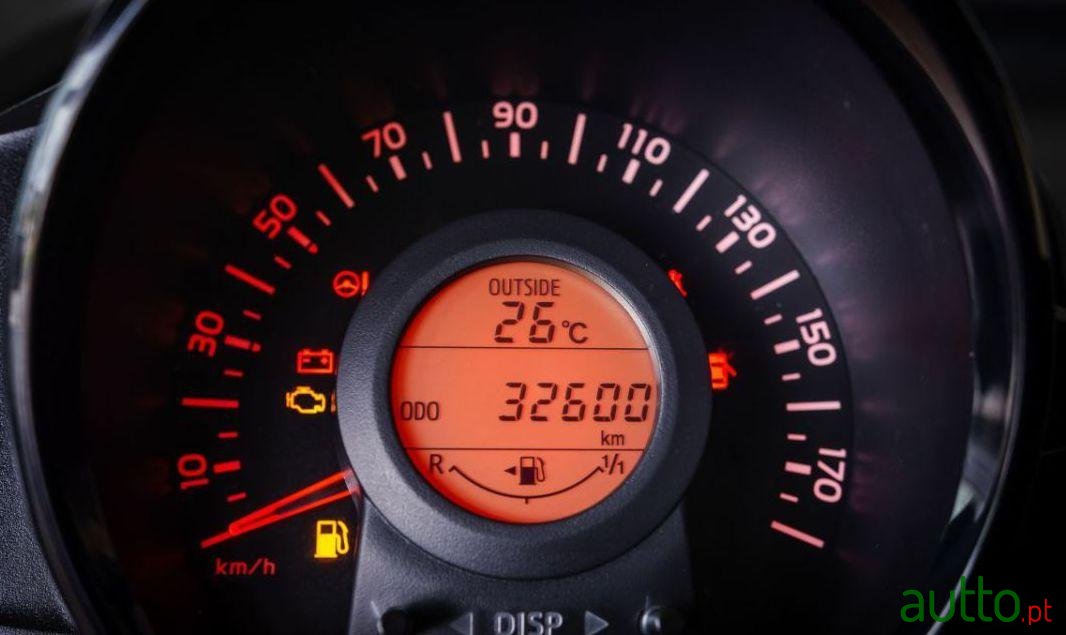 2018' Peugeot 108 1.0 Vti Active photo #2