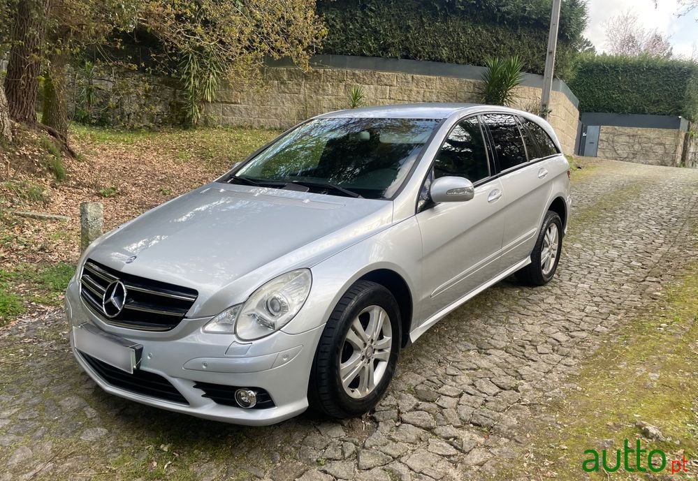 2010' Mercedes-Benz Classe R 4-Matic photo #5