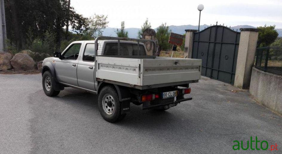 2006' Nissan Navara photo #1