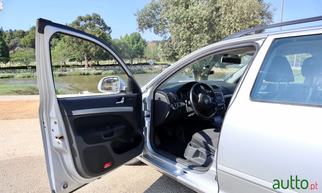 2009' Skoda Octavia photo #4