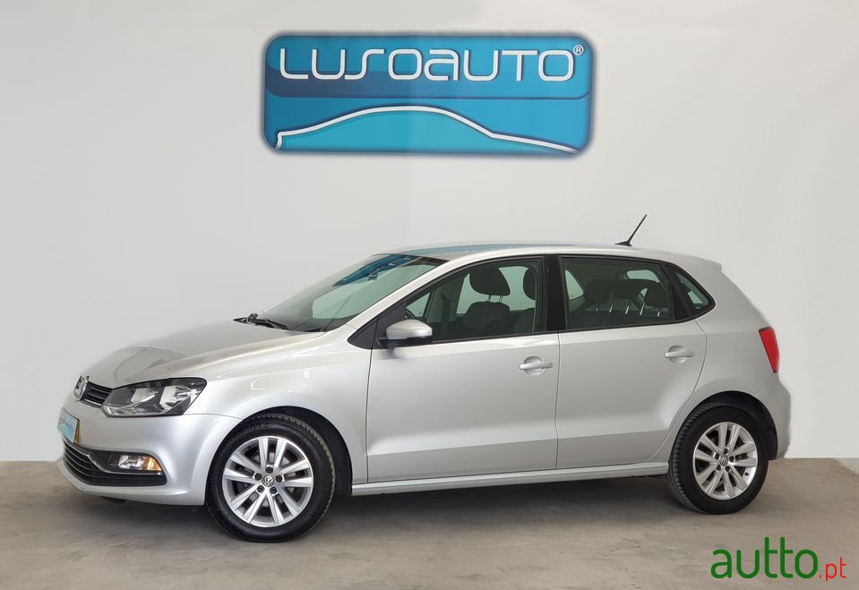 2016' Volkswagen Polo photo #1