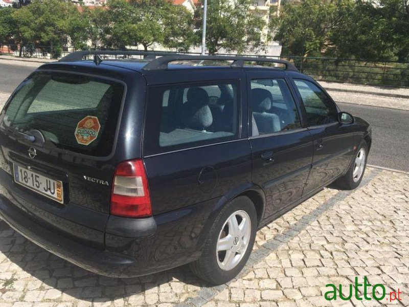 1998' Opel Vectra Caravan 2.0 photo #1