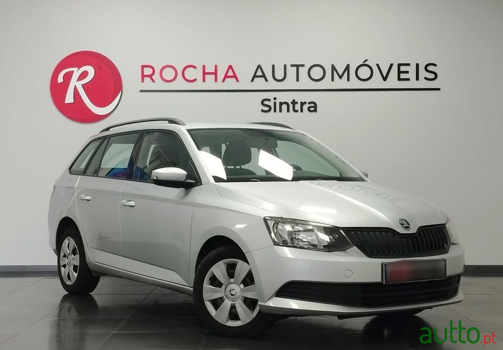 2016' Skoda Fabia Break photo #3