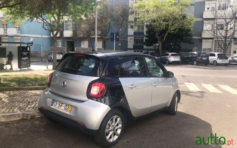 2016' Smart Forfour Passion photo #1