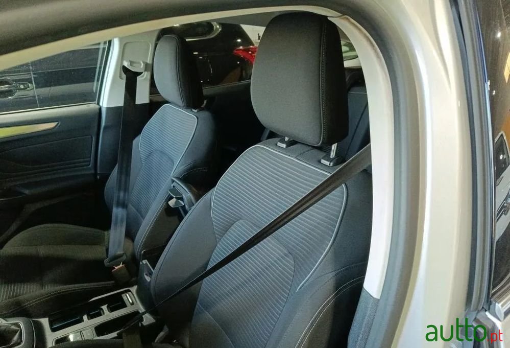 2020' Ford Focus Sw photo #4