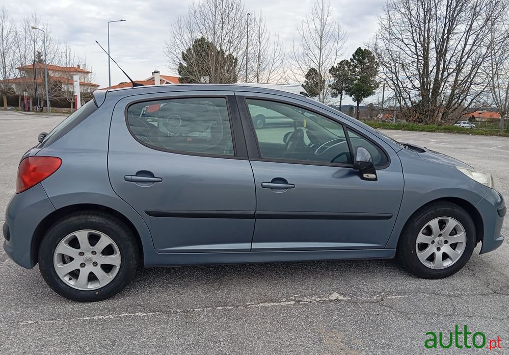 2008' Peugeot 207 1.4 Hdi Trendy photo #4