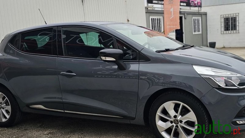 2018' Renault Clio 1.5 Dci Limited photo #3