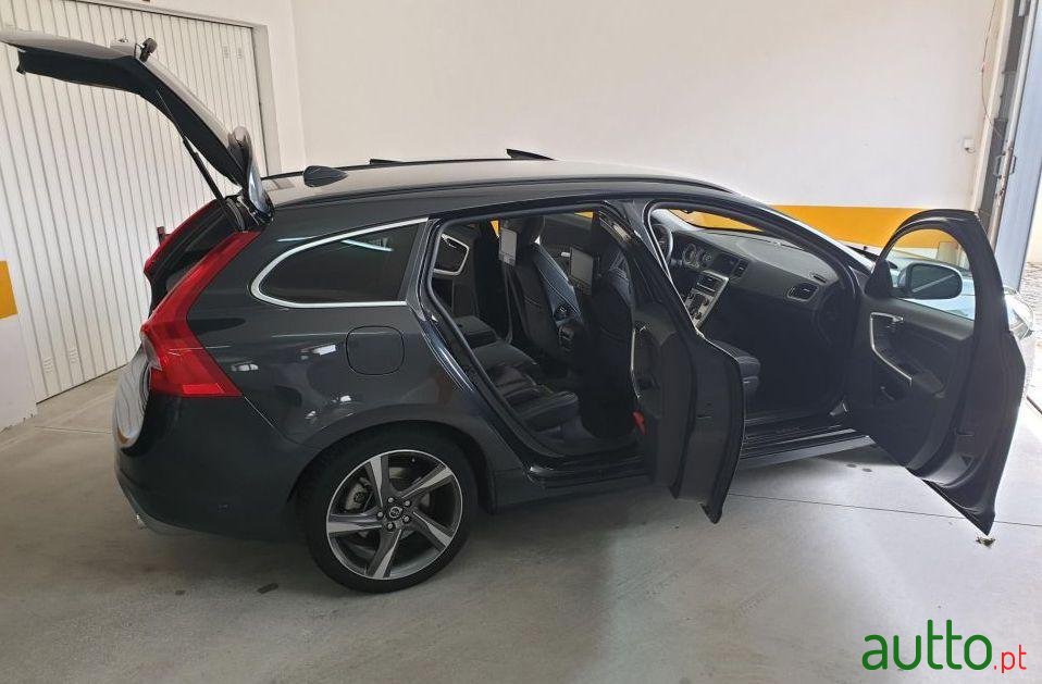 2013' Volvo V60 photo #3