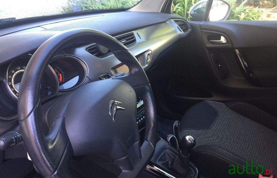 2014' Citroen C3 photo #1