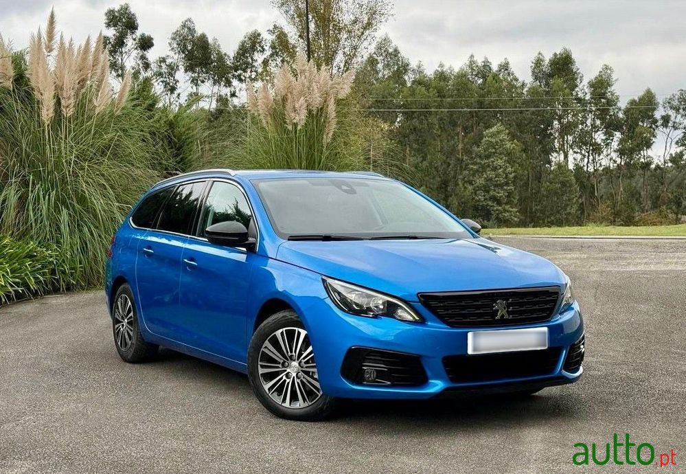 2021' Peugeot 308 Sw photo #1