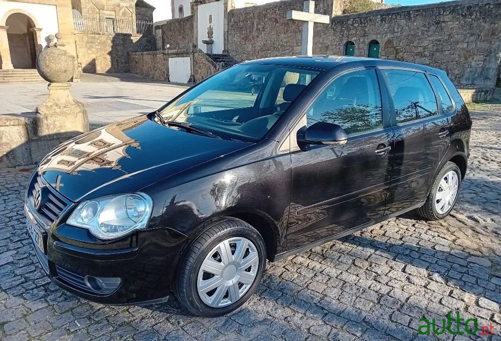 2005' Volkswagen Polo 1.2 Confortline photo #1