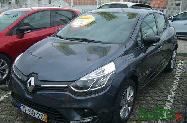 2017' Renault Clio 0.9 Tce Limited Edition photo #1