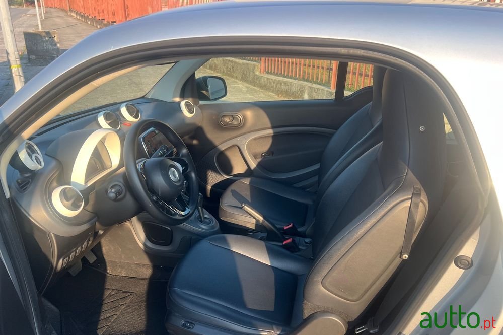 2019' Smart #3 photo #6