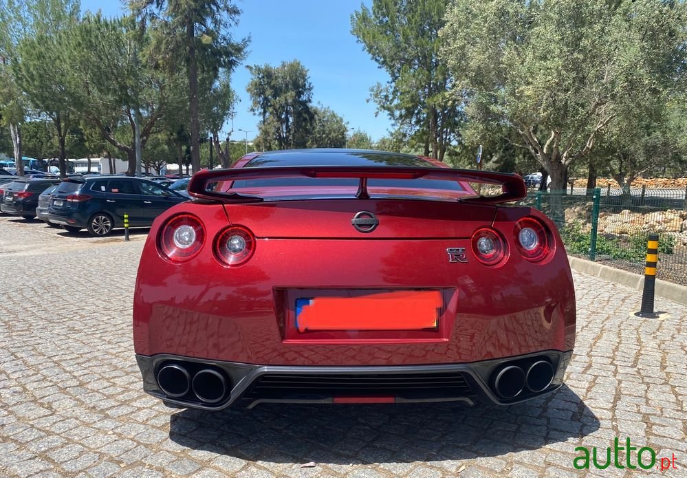 2016' Nissan GT-R photo #1