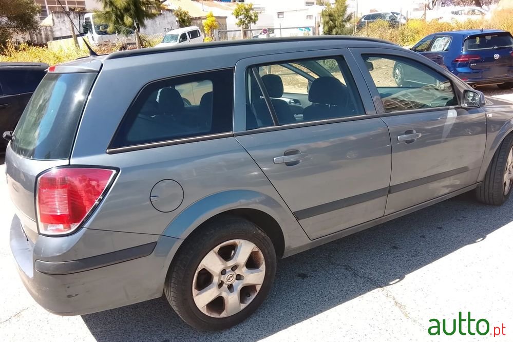 2006' Opel Astra 1.4 Elegance photo #3