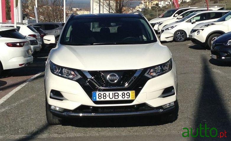 2017' Nissan Qashqai N-Connecta photo #2