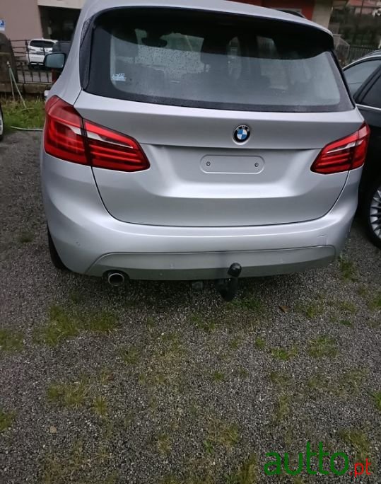 2016' BMW 216 Active Tourer photo #4
